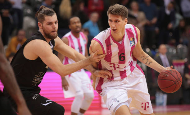 海登凭借 海登凭借